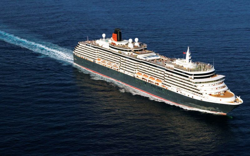 Does Queen Victoria offer the same service and activities as the other Cunard ships?