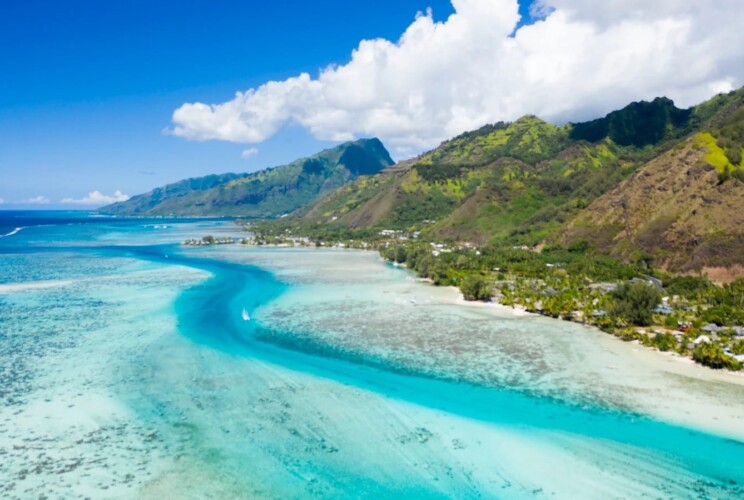 Bahia d Opunoha, Moorea, French Polynesia